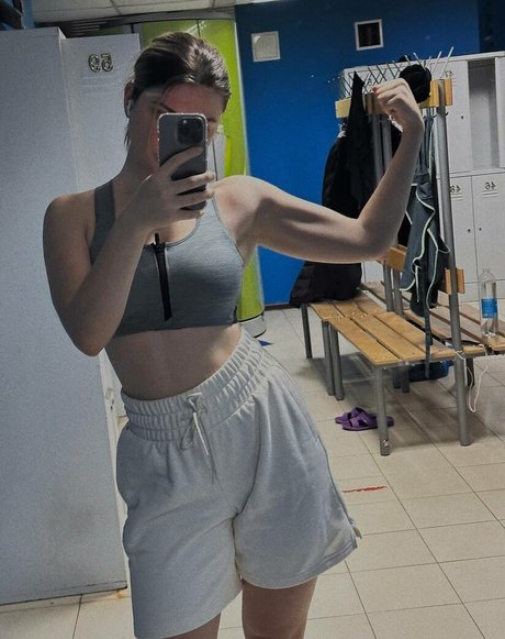 Ahrinyan adult actress photo