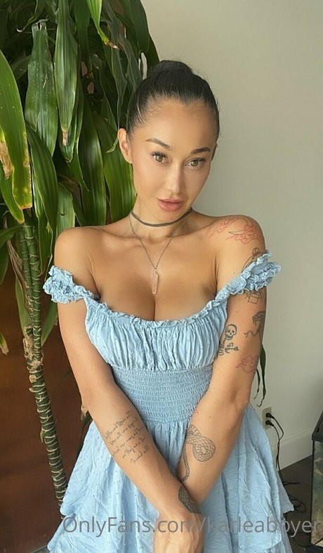 karleaxoxo star erotic galleries