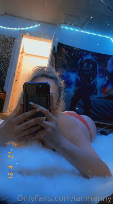 iamhanny model nude archive