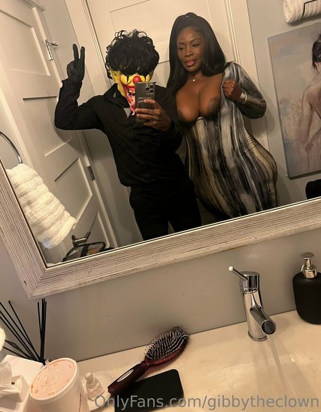 Gibbytheclown hot model pic