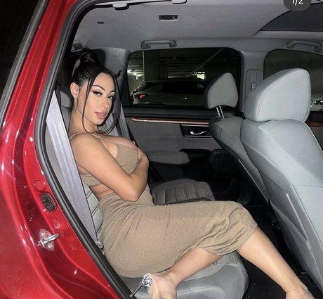 Theariazul hd pornstar gallery