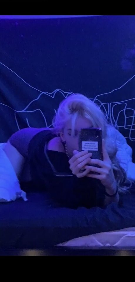 NaomiSkyex perfect model pic