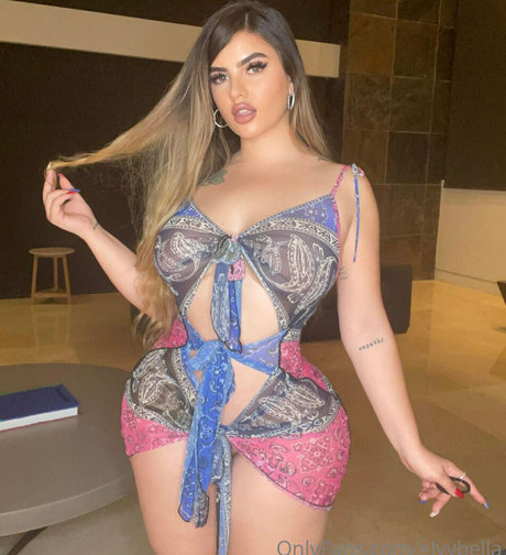 elyybella naked model images
