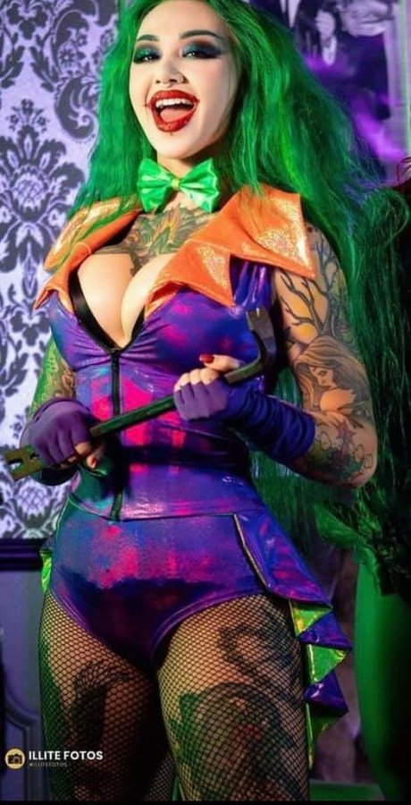 WWE Shotzi art model photos