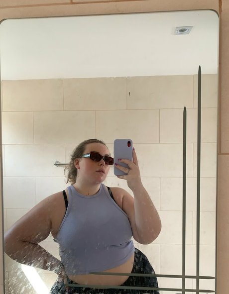 queenmaison star high quality picture