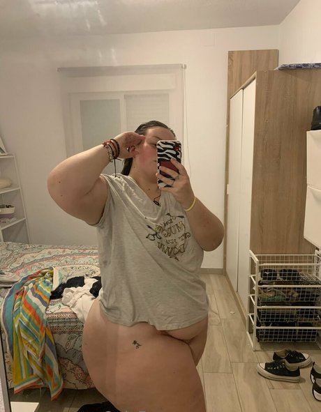 queenmaison nude star images