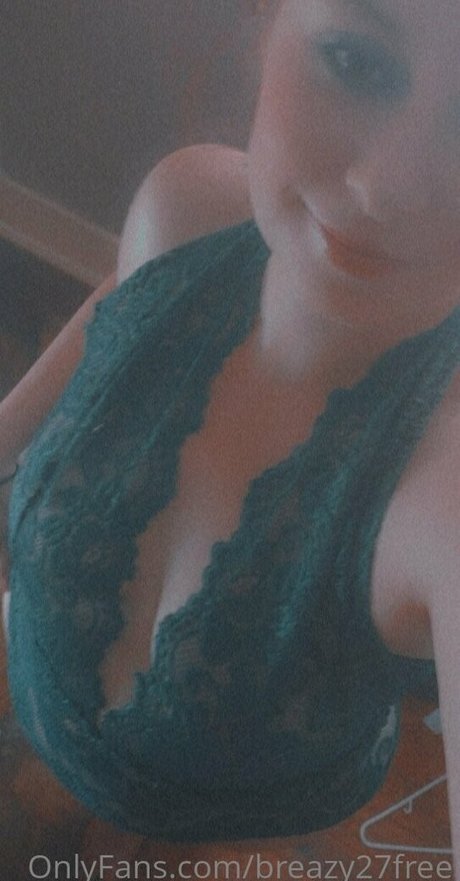 breazy27free erotic actress picture