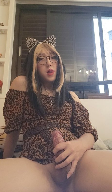 Nicxlinha model art pics