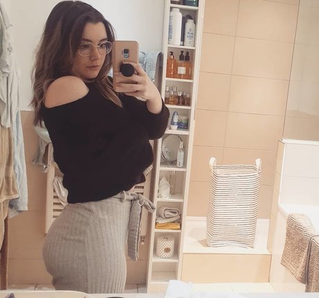 poopernoodle exclusive model archive