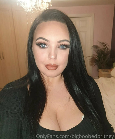 bigboobedbritneyfree nice actress pic