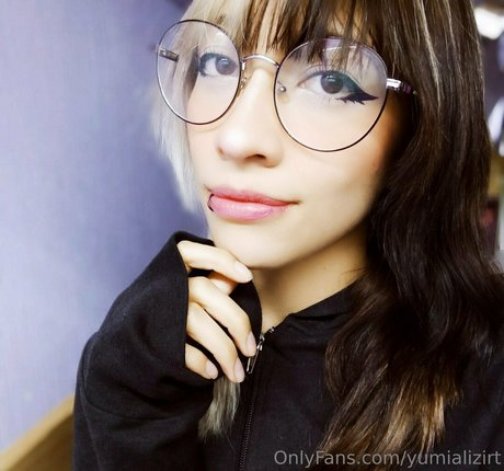 yumializirt naked star archive