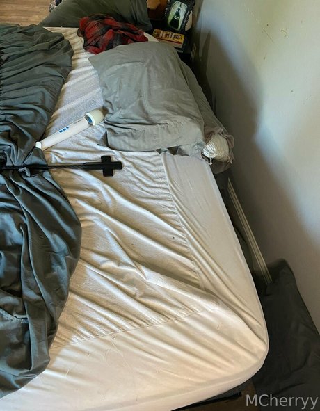 mcherryyy hot star images