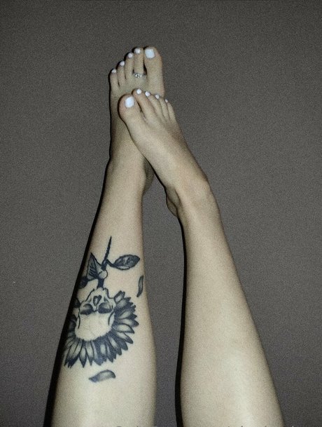 niyokochan adult model gallery