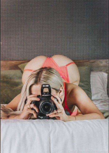 Alemia Rojas hot actress photo