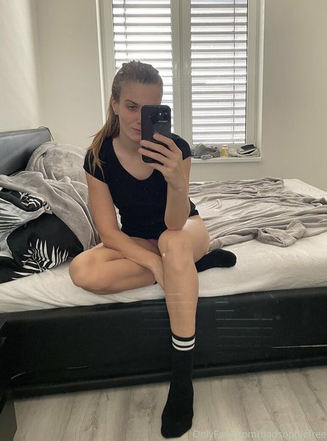 badsophiefree star beautiful pics