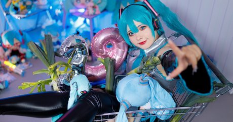 blonde petite onlyfans beautiful naked archive