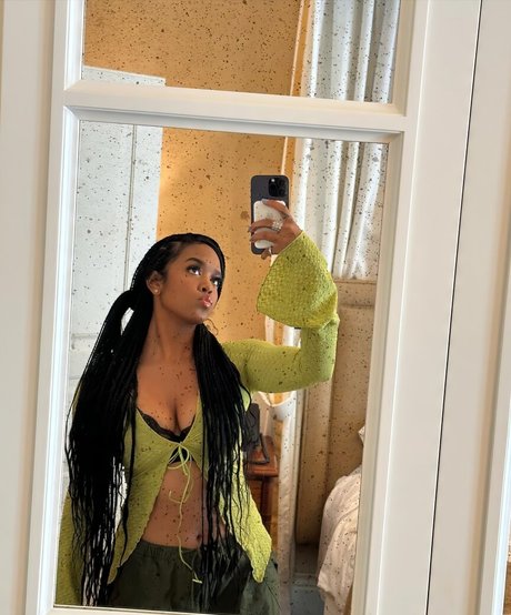 hermusicofficial pornstar free img