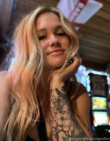 newbootgoofinn model hot galleries