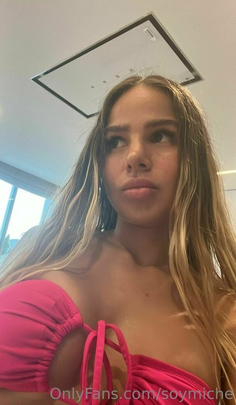 Martii Soymiche model naked img