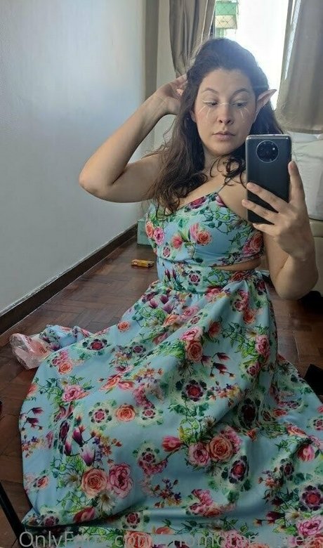 18 year old onlyfans exclusive photos