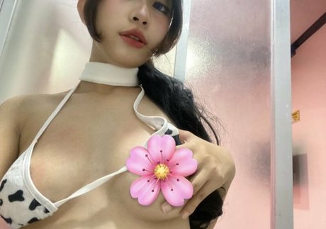 Miikaageeee perfect actress image