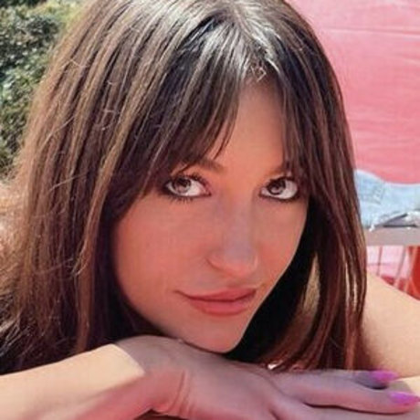 Ariana Gavrilis nice actress image