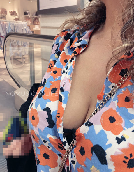 NoMusicNoLife adult actress pic