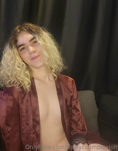 roseyccomplexion best model photos