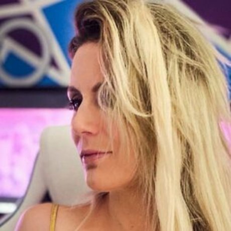 Theleaway star erotic pics