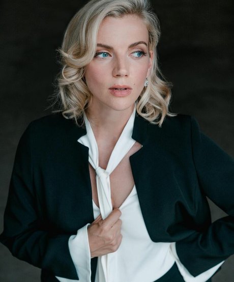 Kara Killmer nice actress gallery