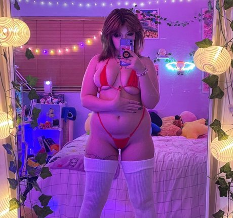 okay kylie pornographic model photo