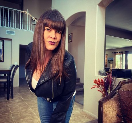 Rebecca Love beautiful pornstar pic