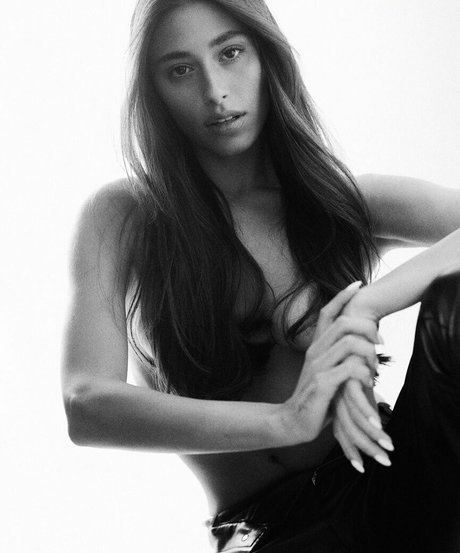 Avital Shwartz top model gallery