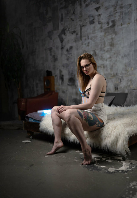 Mary Bell perfect model images