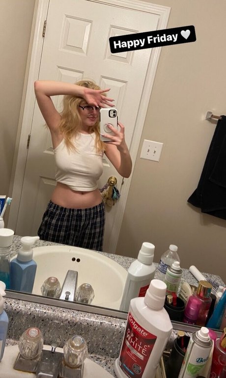 Splishbie pornstar naked archive