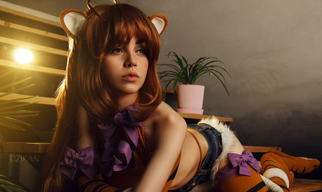 Yuumi SG erotic star pictures