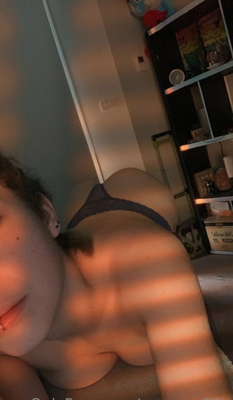 summer96o Profile pic