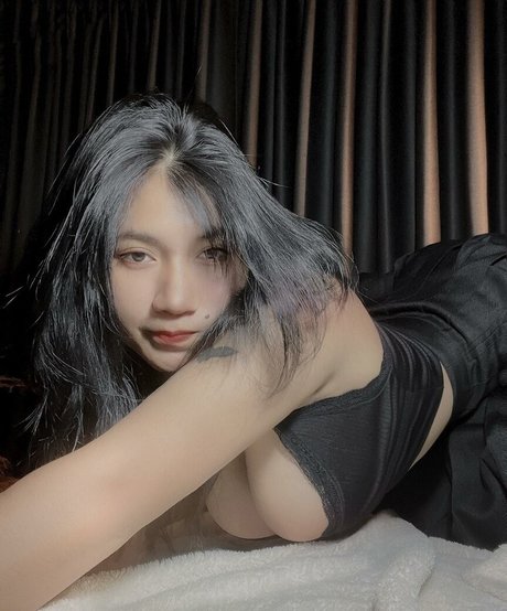 Downy babyy model free picture