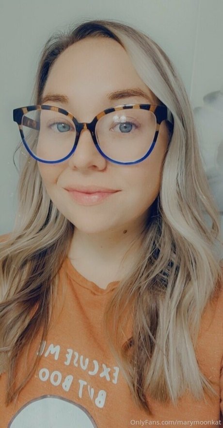 marymoonkat xxx model image