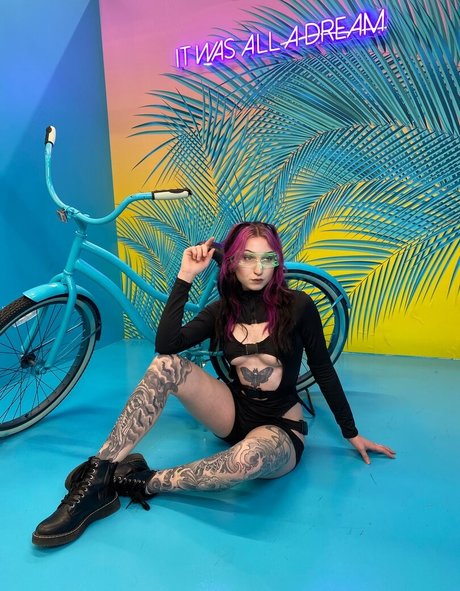 Morgan Adams model sex image