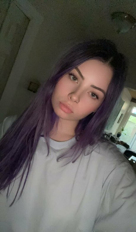 alignedbyjuniper model nude pictures