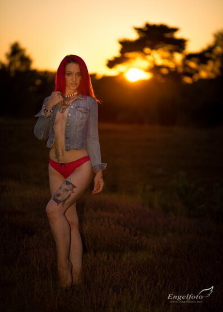 son ia belle star naked picture