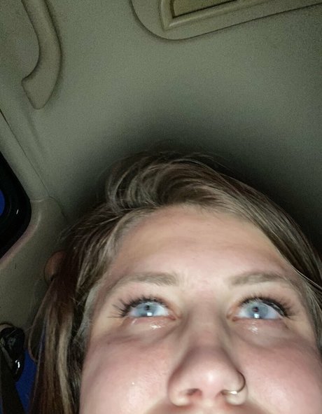 bellecreed nude model pics