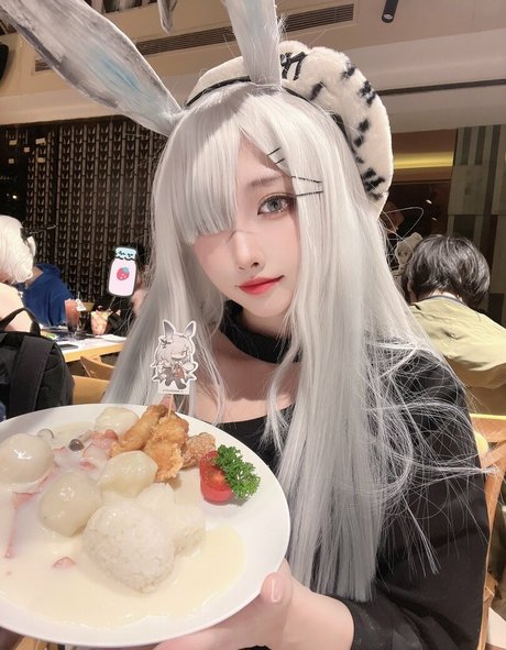 sakuracyan_ free model picture