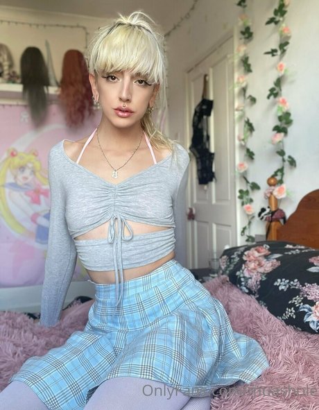 muashole nudes model pics