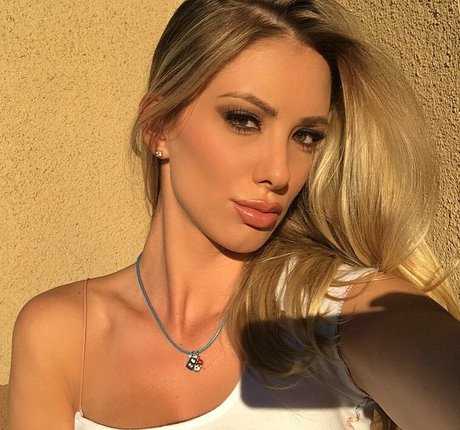 Savannahjean14 sexy pornstar images