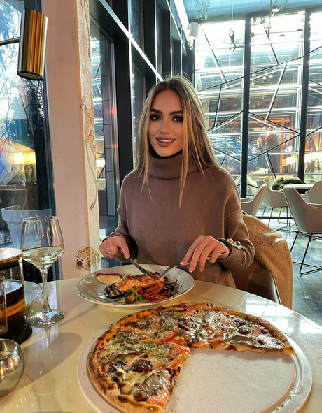 strip nude onlyfans free photos