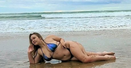 LovingLexieKent nude pornstar pics