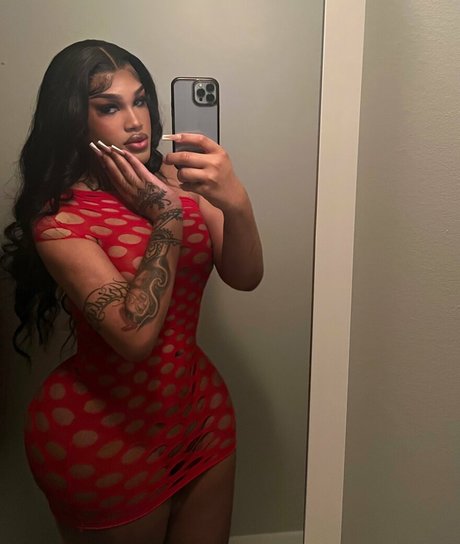 Suamuva pornstar hot pic