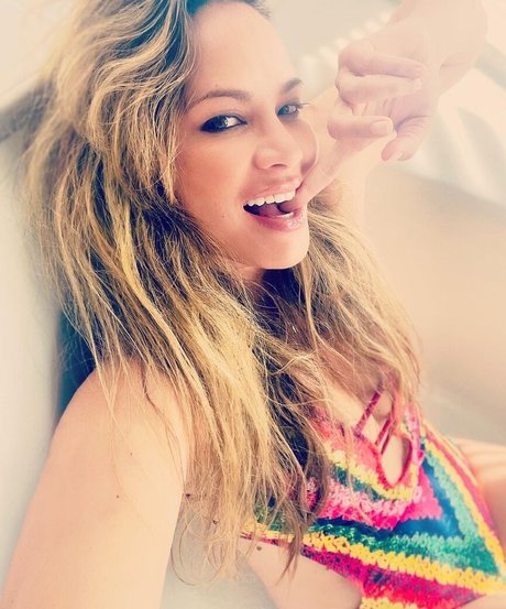 Moon Bloodgood sexy actress images